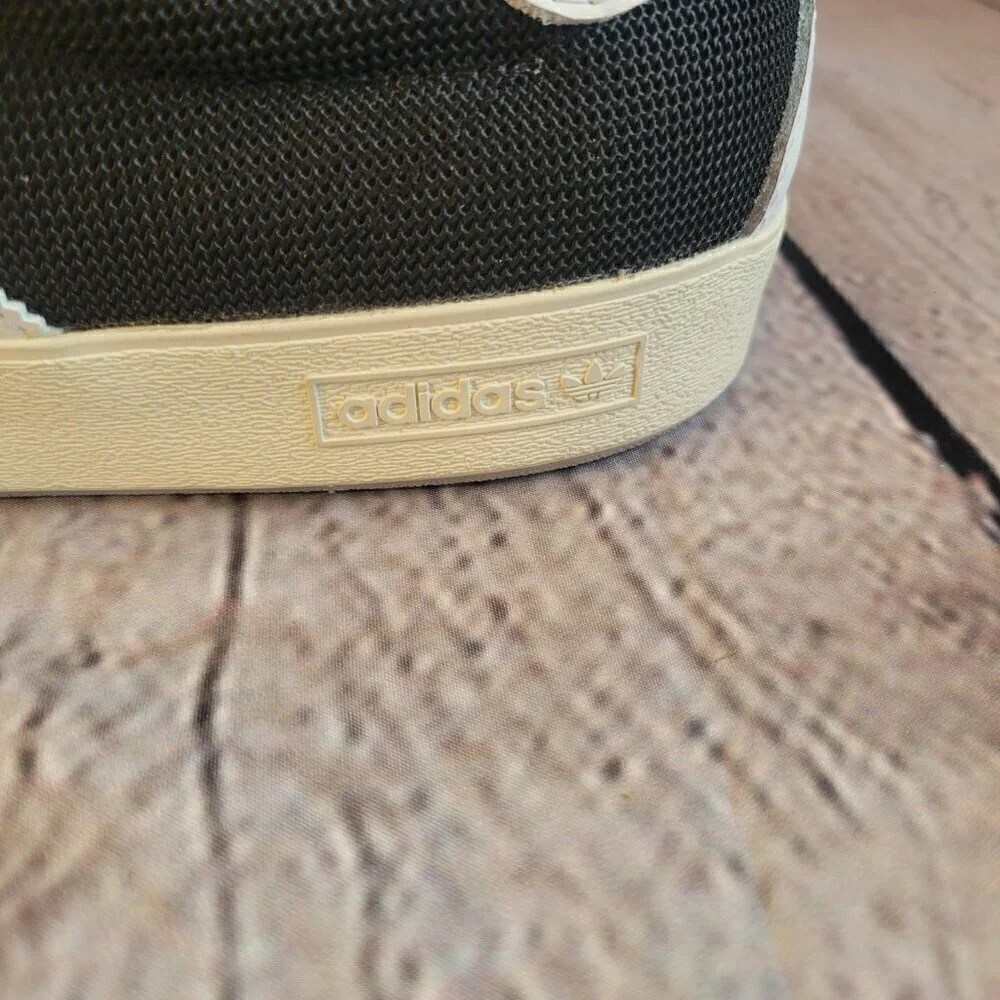 Adidas Nora Skate Shoe